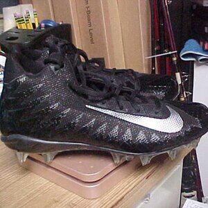 Nike alpha menace football shoes size 9